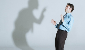 A Superação do Perfeccionismo: Libertando-se da Autocrítica