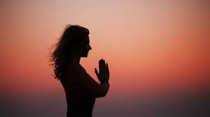 Qual a diferença entre religião e espiritualidade?