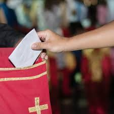 Blockchain e Dízimos: Transparência Financeira na Igreja Digital